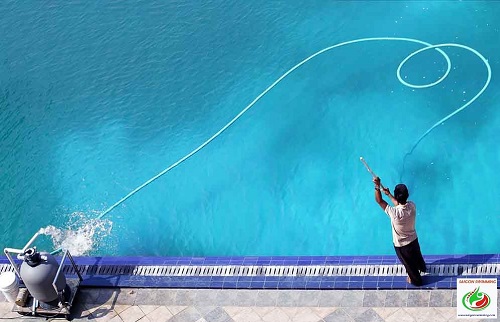 Lọc sạch nước bể bơi với hệ thống lọc nước hiện đại